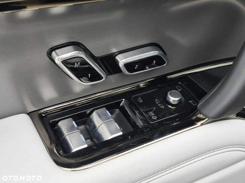 Land Rover Range Rover Sport - 19