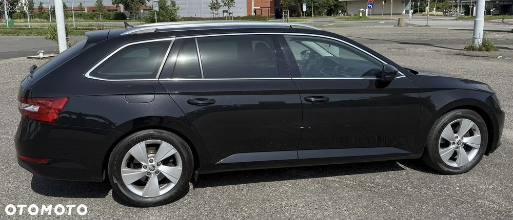 Skoda Superb 2.0 TDI Ambition DSG - 7