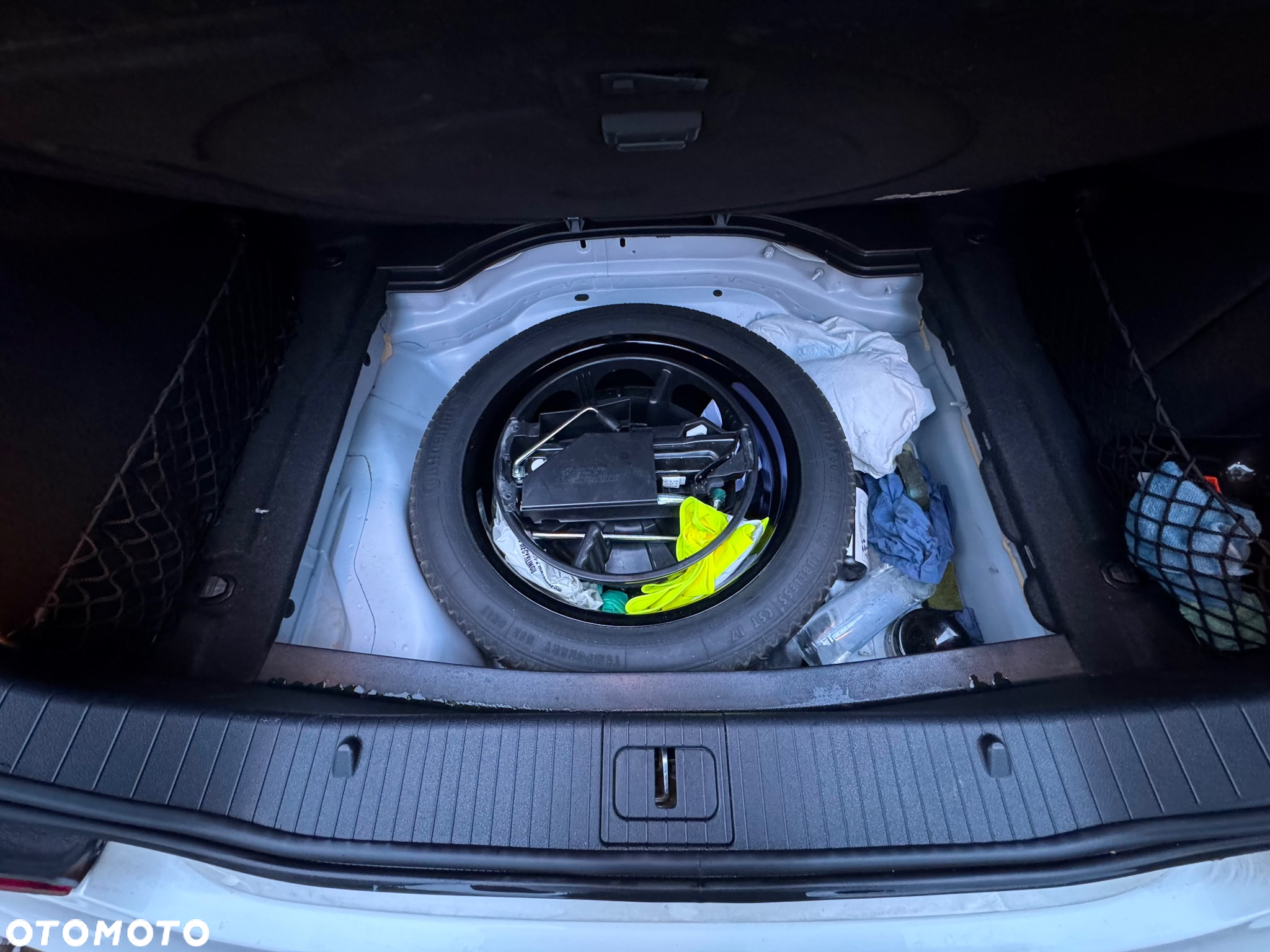Mercedes-Benz CLS 350 CDI 4-Matic BlueEff - 24