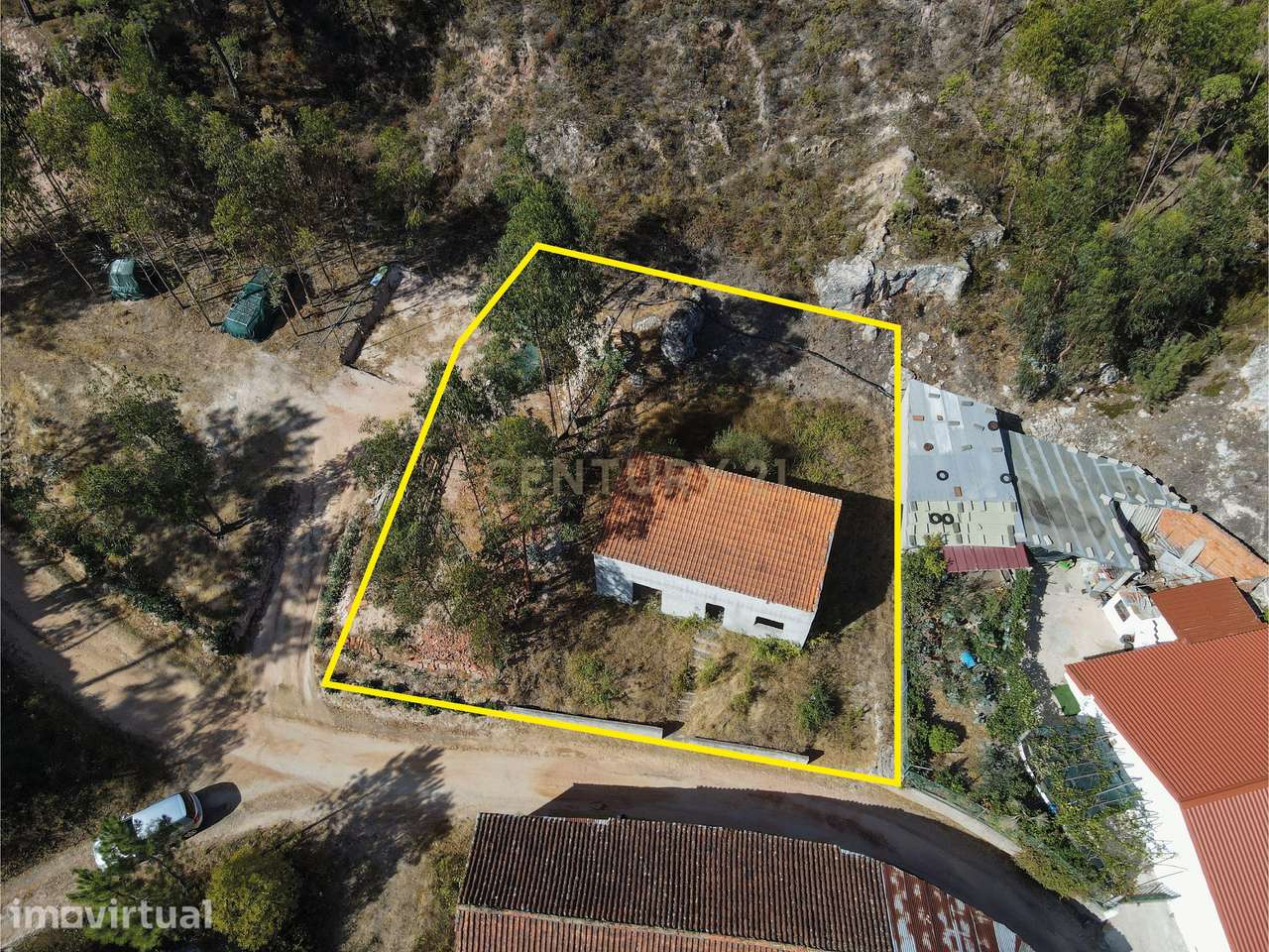 Casa para restaurar em Miranda do Corvo - Oportunidade Única! - Grande imagem: 2/5