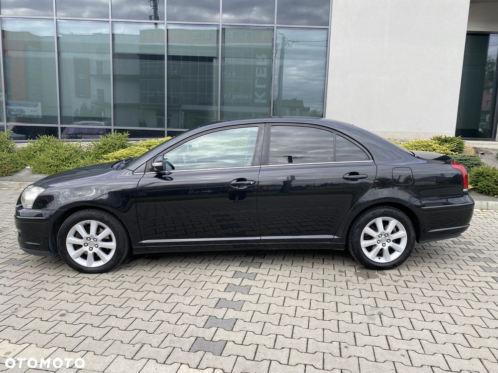 Toyota Avensis 2.0 D-4D Premium - 2