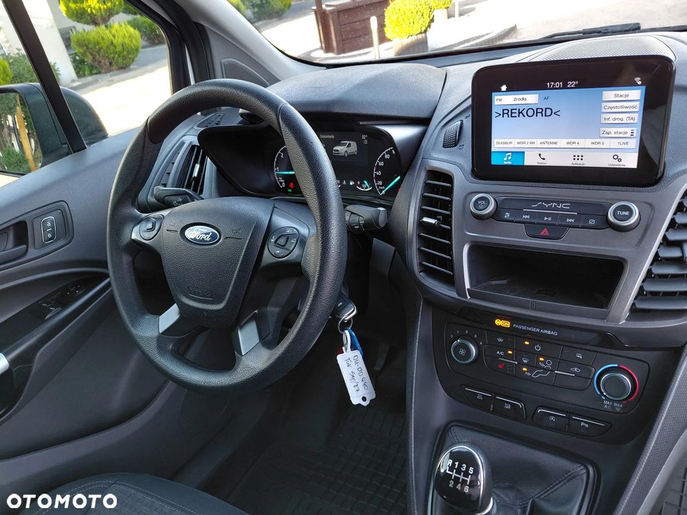 Ford Transit Connect - 21