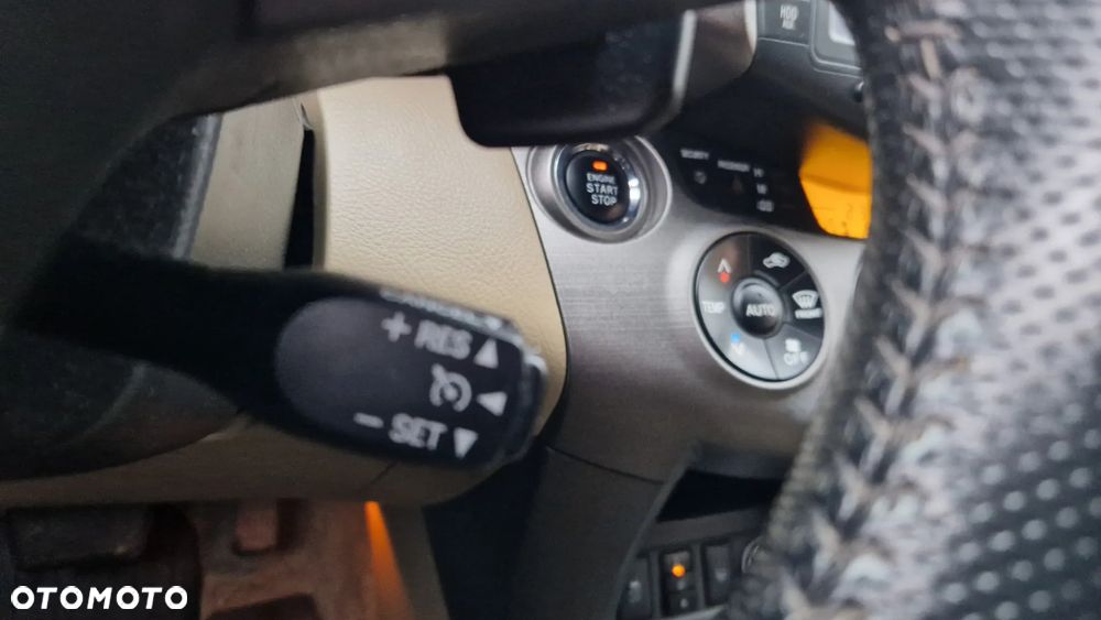 Toyota RAV4 2.0 VVT-i Prestige NAVI MS - 33