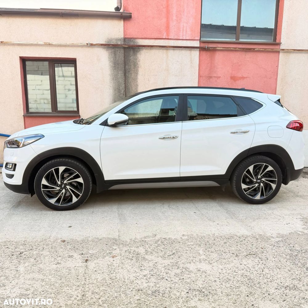 Hyundai Tucson 2.0 CRDI 4WD 8AT Luxury - 5