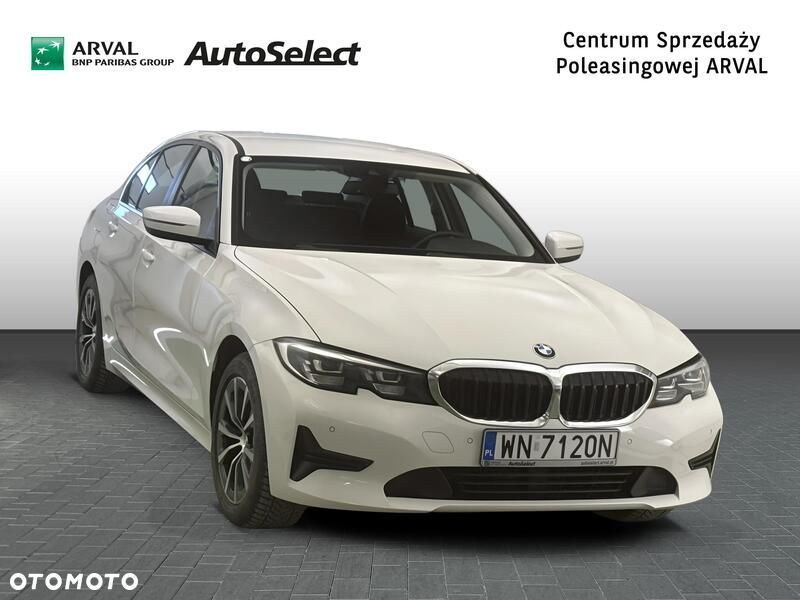 BMW Seria 3 318i - 9
