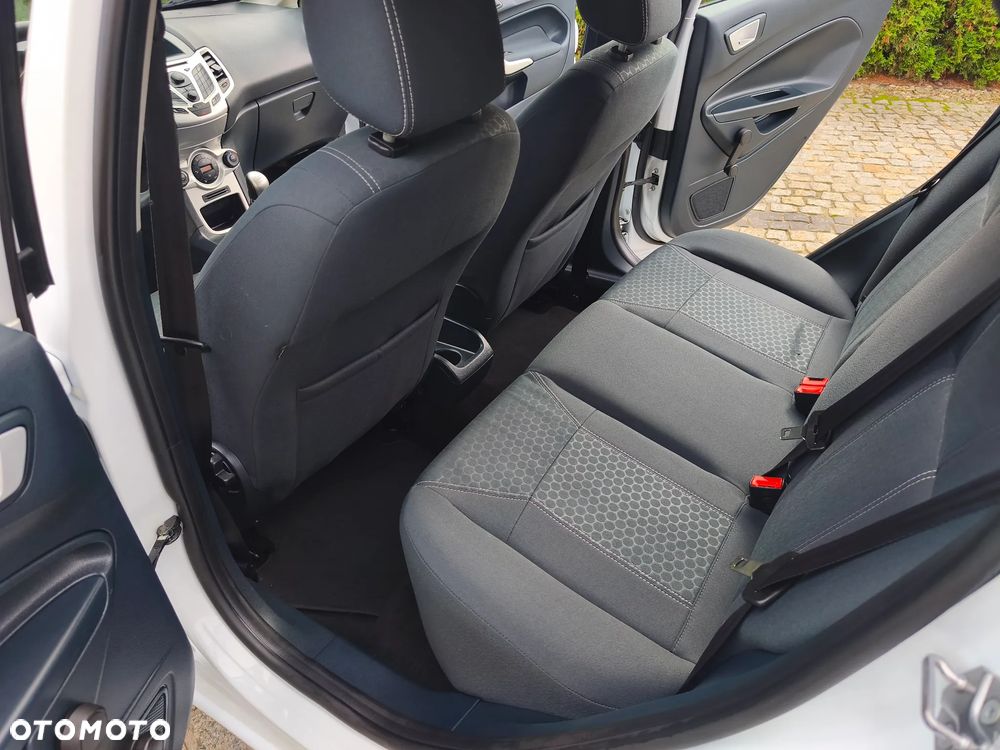 Ford Fiesta 1.25 Titanium - 36