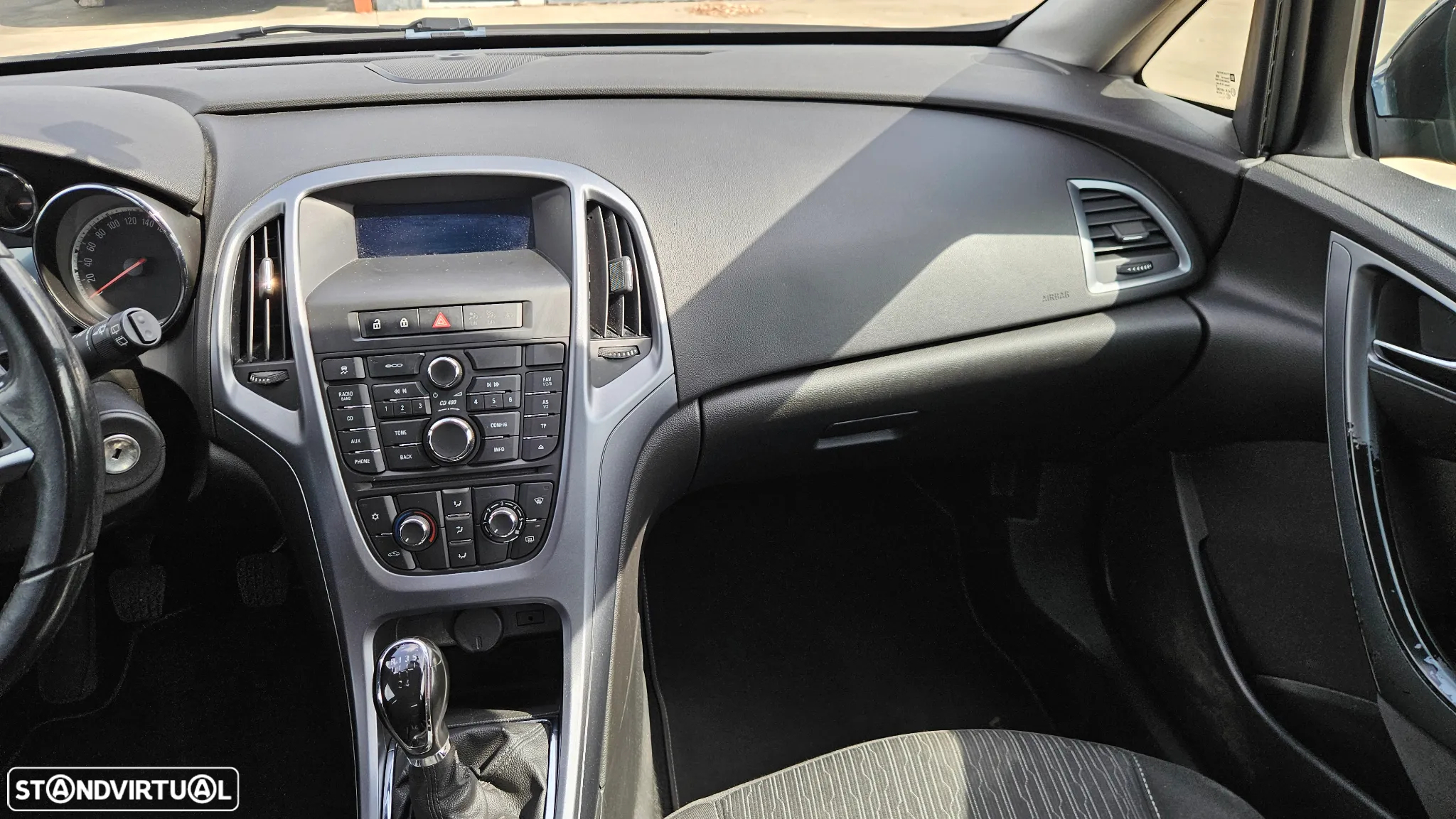 Opel Astra 1.3 CDTi Executive - 19