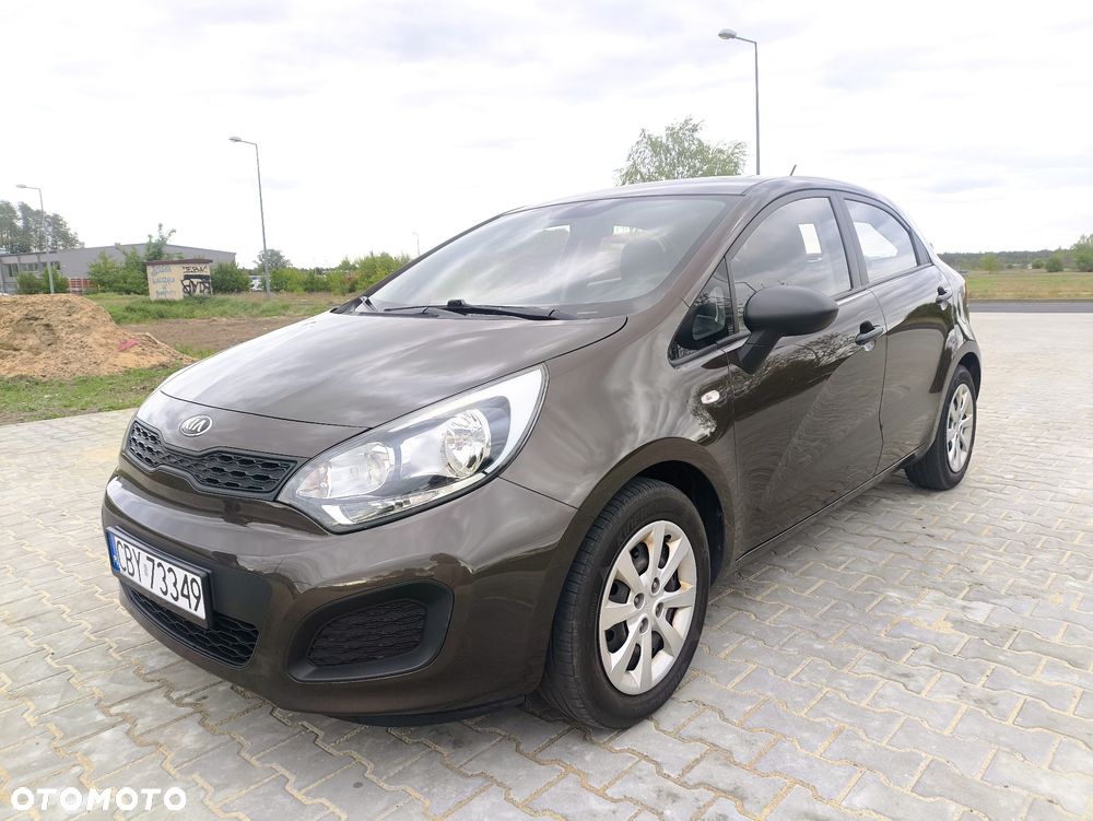 Kia Rio - 1