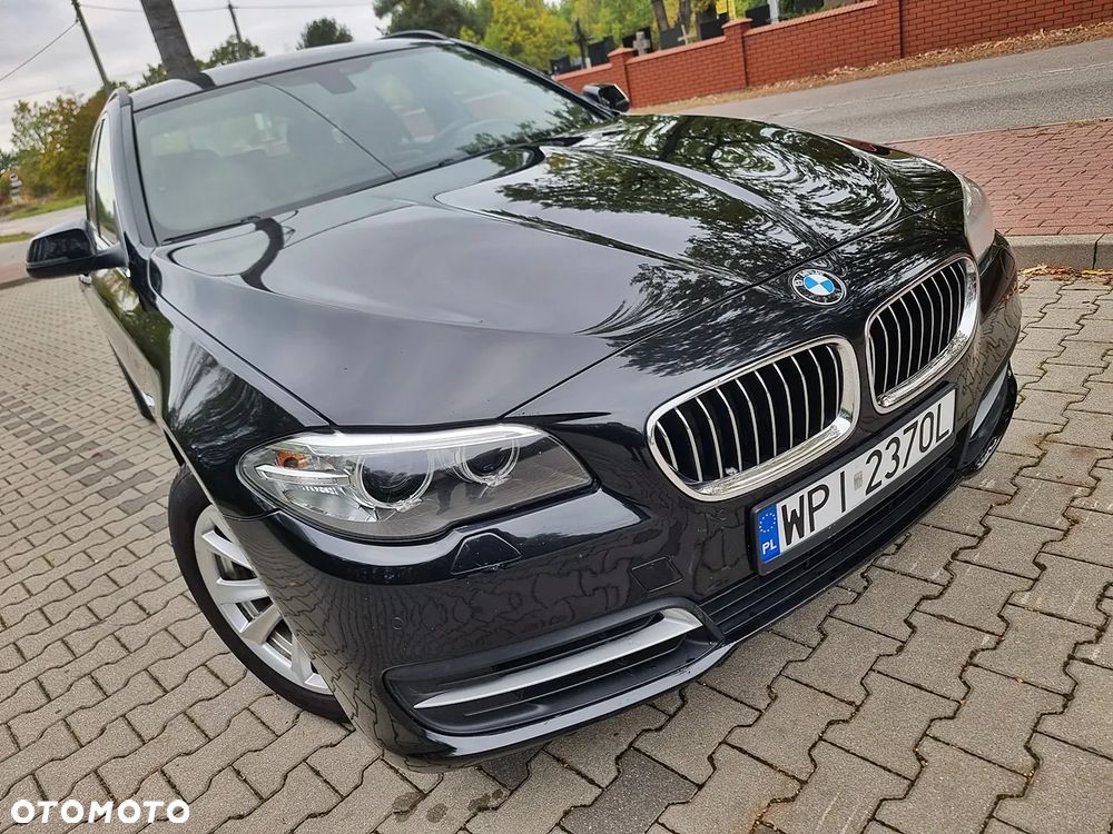 BMW Seria 5 520d xDrive - 16