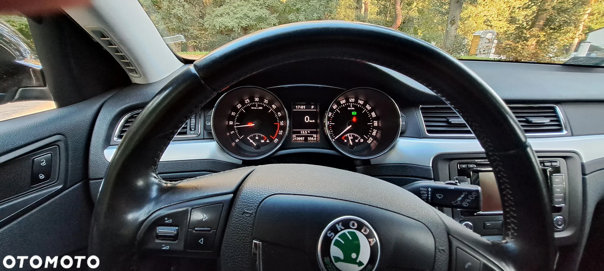 Skoda Superb 2.0 TDI Platinum DSG - 23