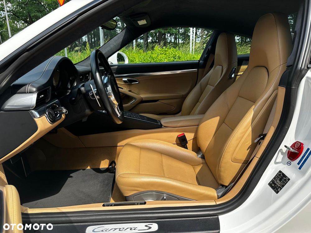 Porsche 911 Carrera S PDK - 8