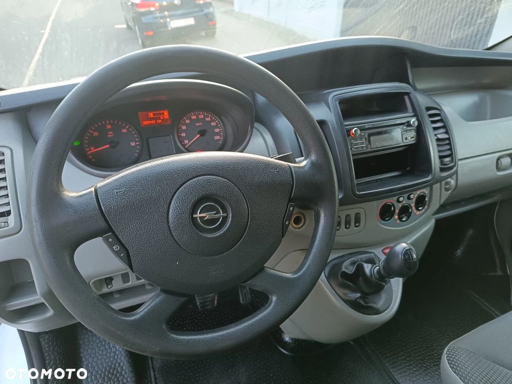 Opel Vivaro - 15
