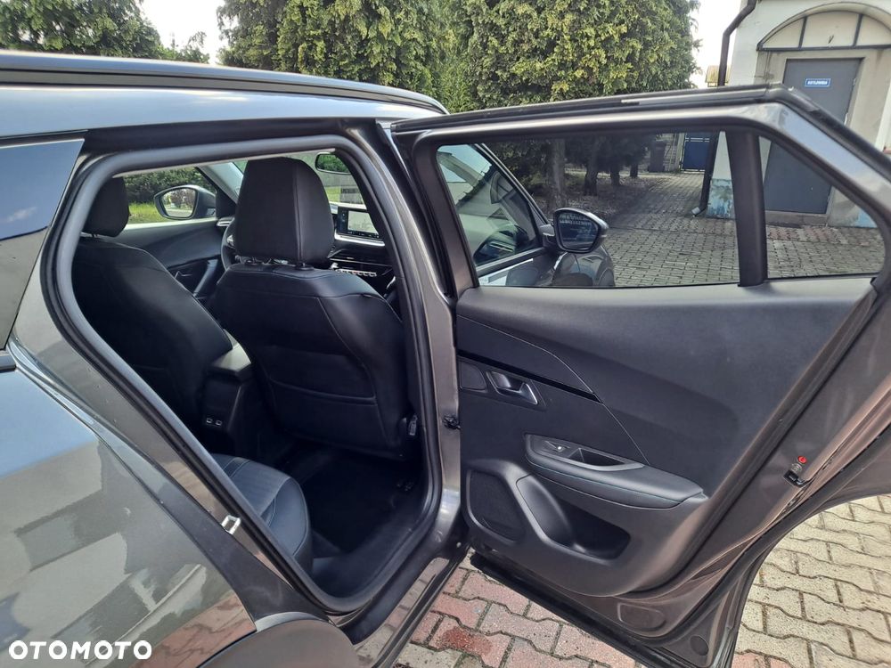 Peugeot 2008 PureTech 130 EAT8 Allure - 20