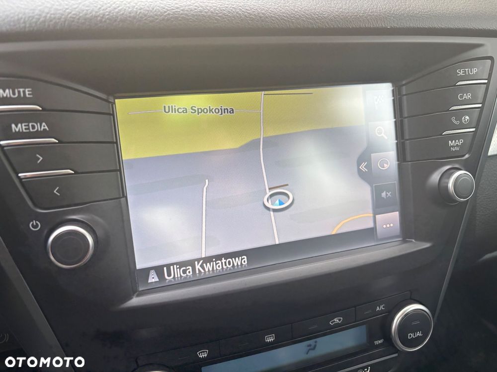 Toyota Avensis 2.0 D-4D Prestige - 8