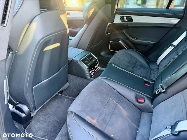 Porsche Panamera GTS - 7