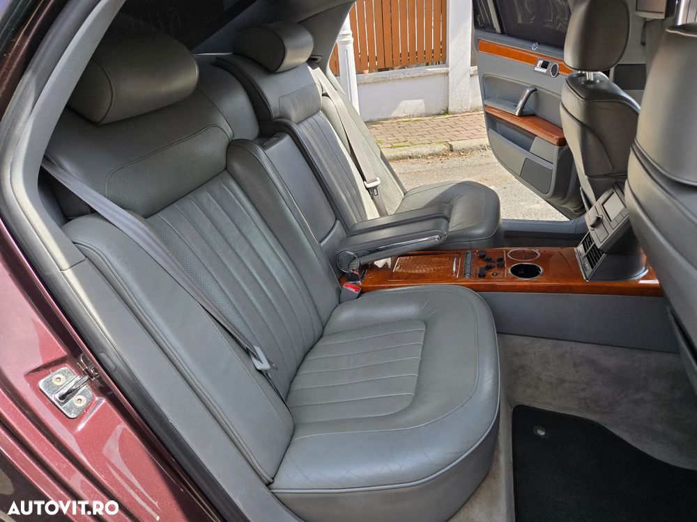 Volkswagen Phaeton - 23