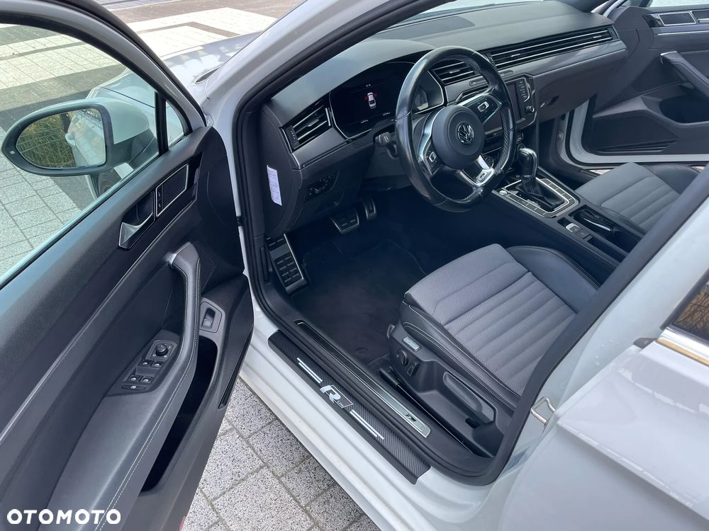 Volkswagen Passat - 6
