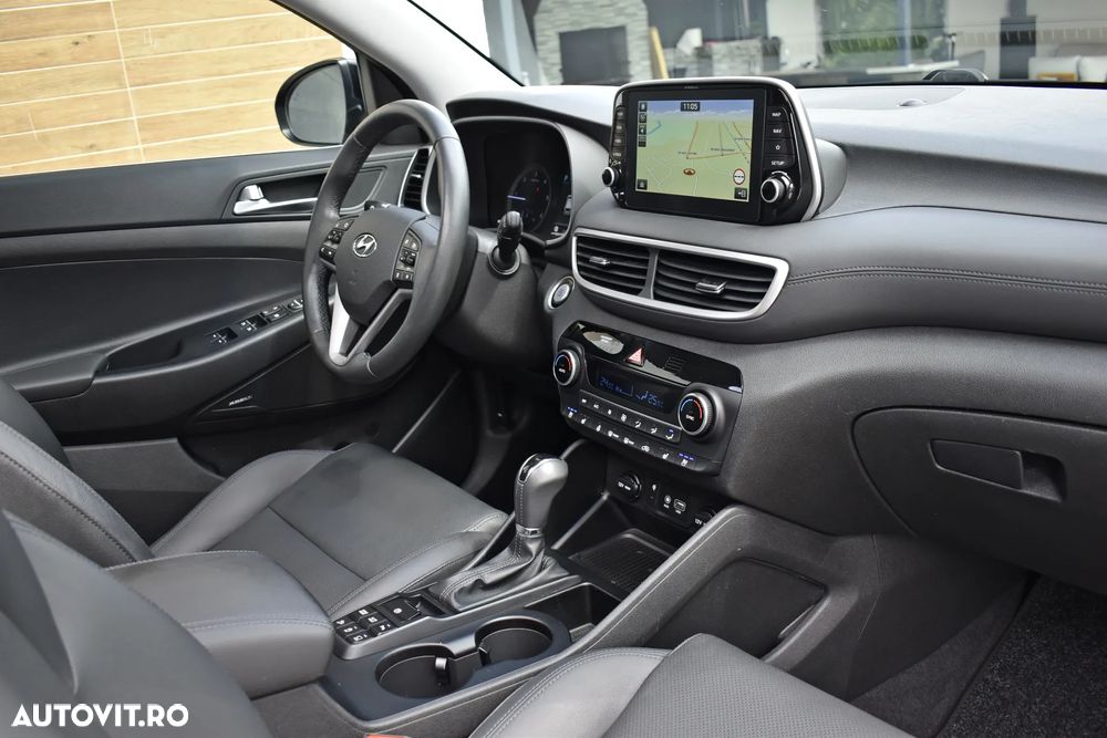 Hyundai Tucson 2.0 CRDI 4WD Automatik Premium - 16