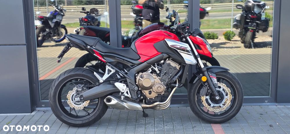 Honda CB - 3
