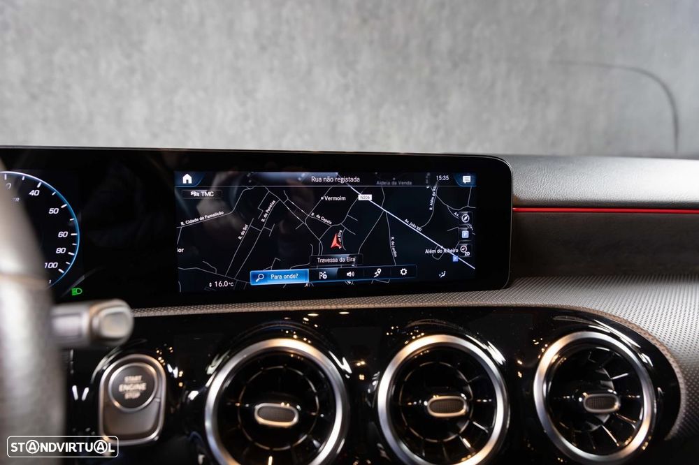 Mercedes-Benz A 250 e 8G-DCT AMG Line - 28