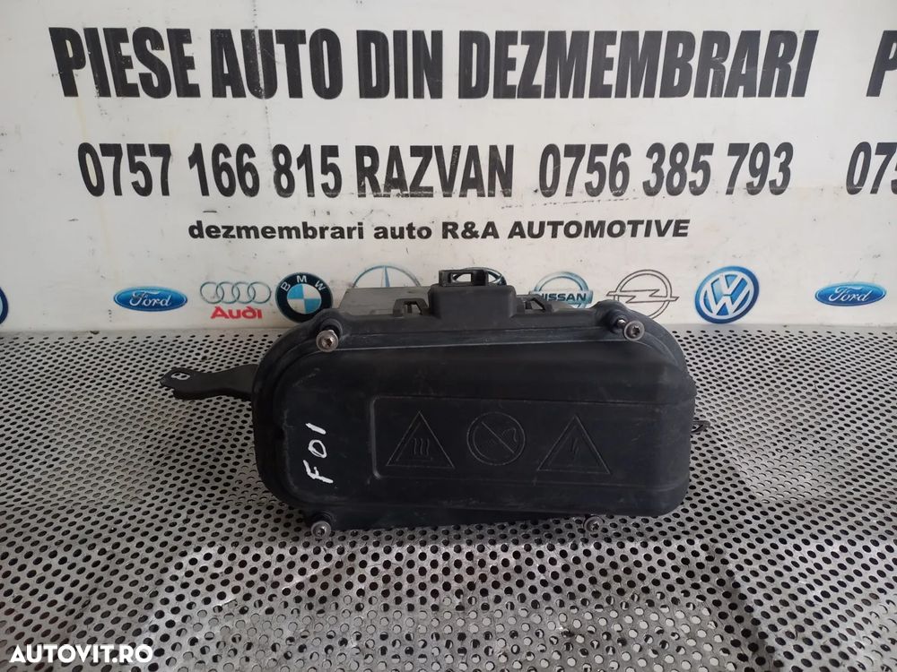 Cutie Carcasa Calculator Motor ECU Bmw Seria 7 F01 F02 Volan Stanga Europa Dezmembrez Bmw F01 F02 - 1