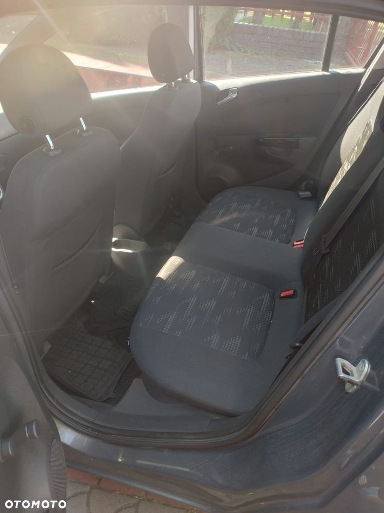 Opel Corsa 1.2 16V Cosmo - 9