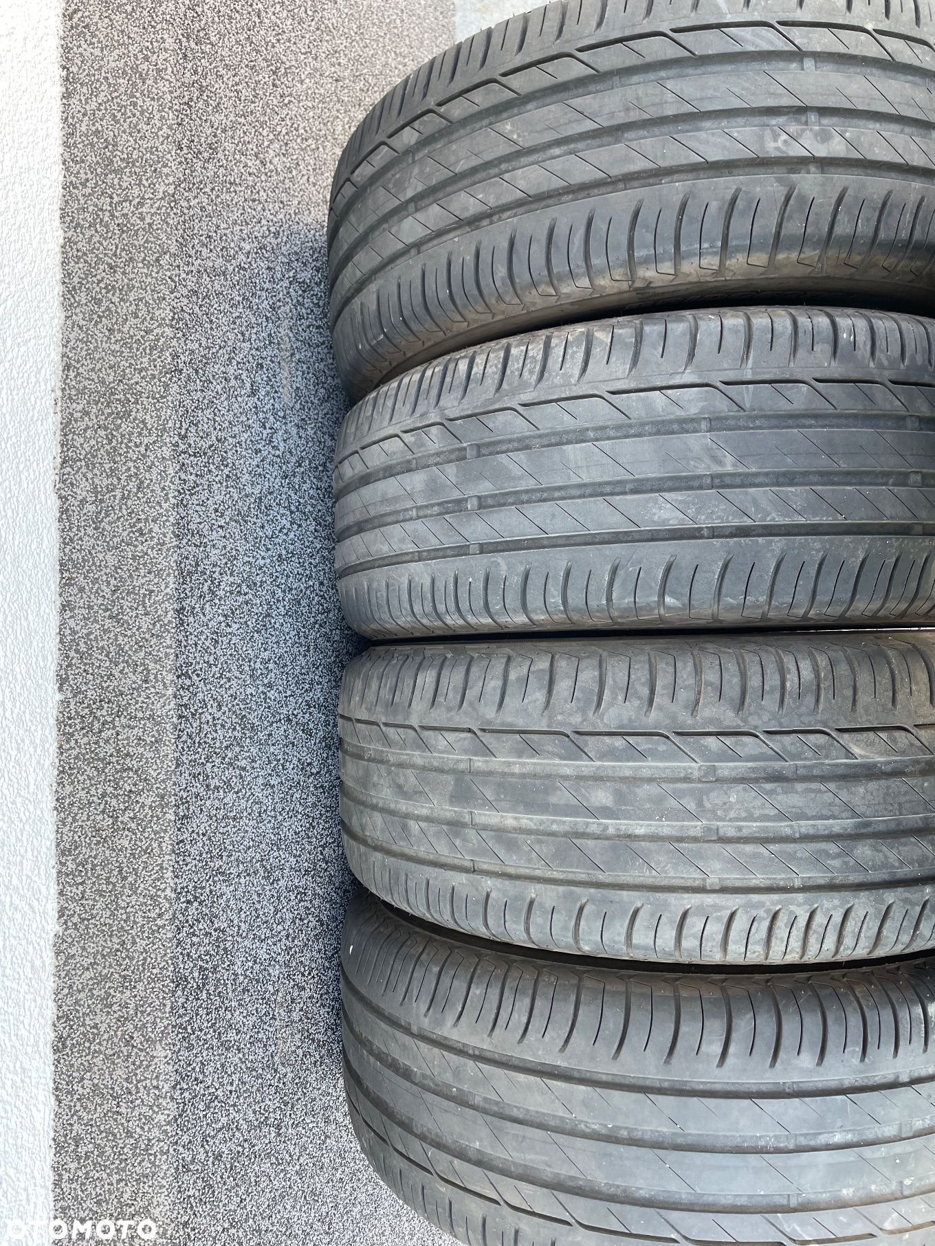 4 x Opony Bridgestone 215/60/16 2018 r. Lato - 4