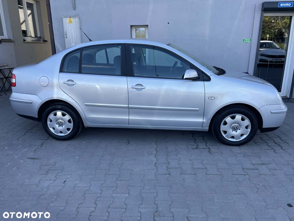 Volkswagen Polo 1.4 16V Special - 8