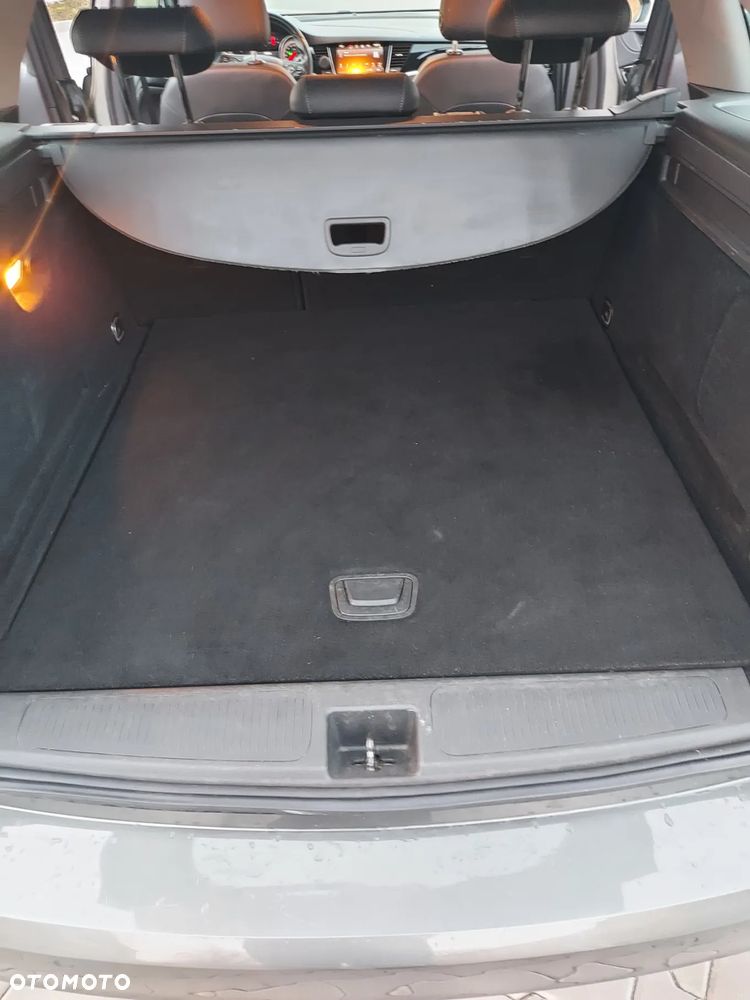 Opel Astra 1.6 CDTI Enjoy - 11