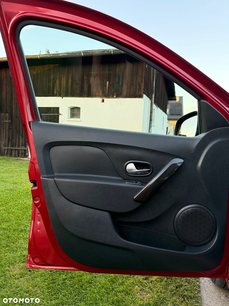 Dacia Sandero - 11
