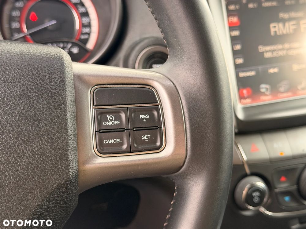 Fiat Freemont 2.0 Multijet 16V DPF Automatik Allrad Black Code - 23