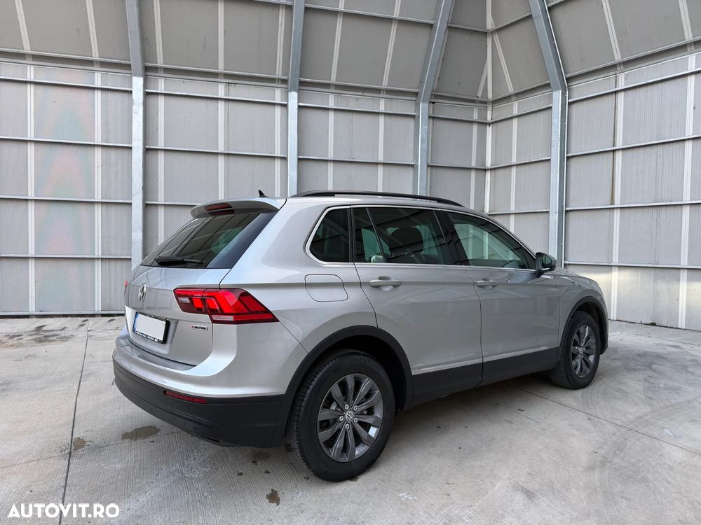 Volkswagen Tiguan 2.0 TDI 4Mot DSG Comfortline - 10