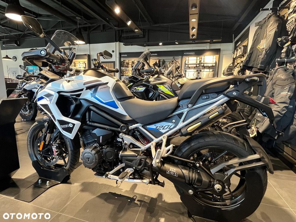 Triumph Tiger - 12