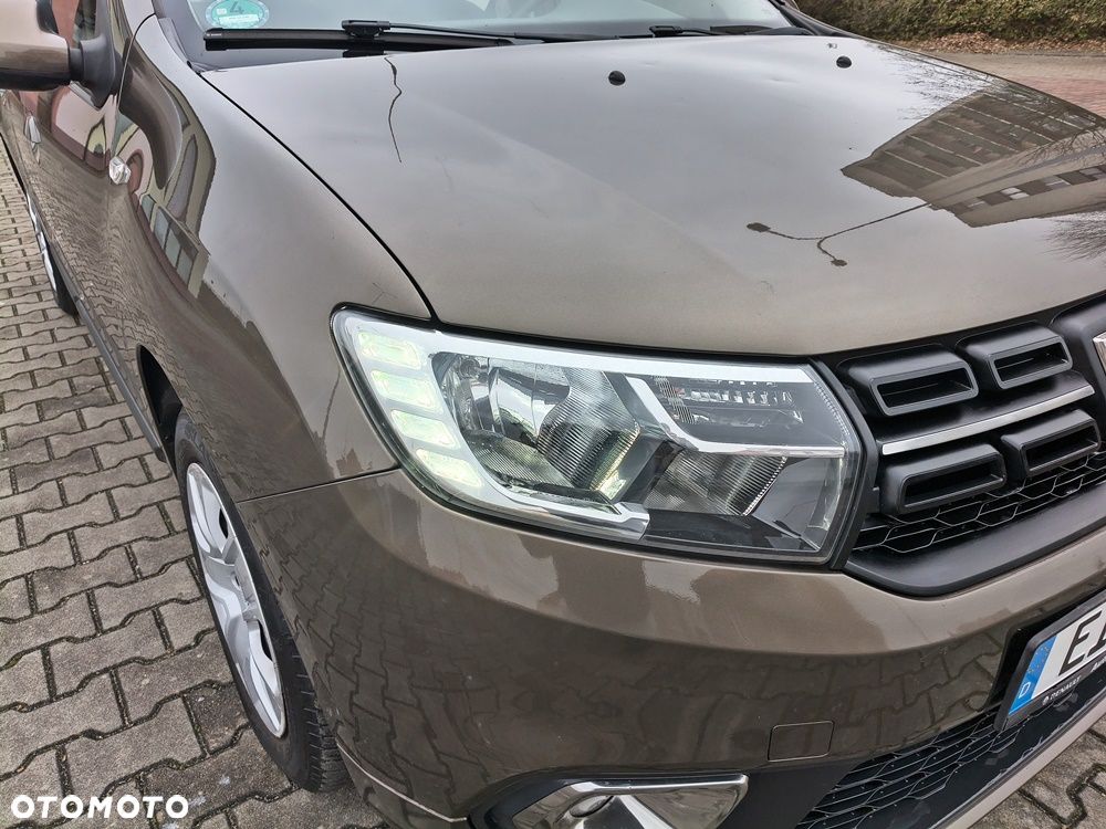 Dacia Logan TCe 90 S&S Laureate - 11