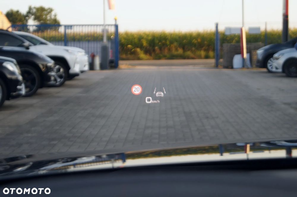 Audi A6 Avant 40 TDI quattro S tronic S line - 27