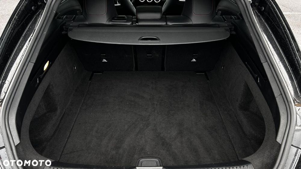Mercedes-Benz CLA 200 7G-DCT - 29