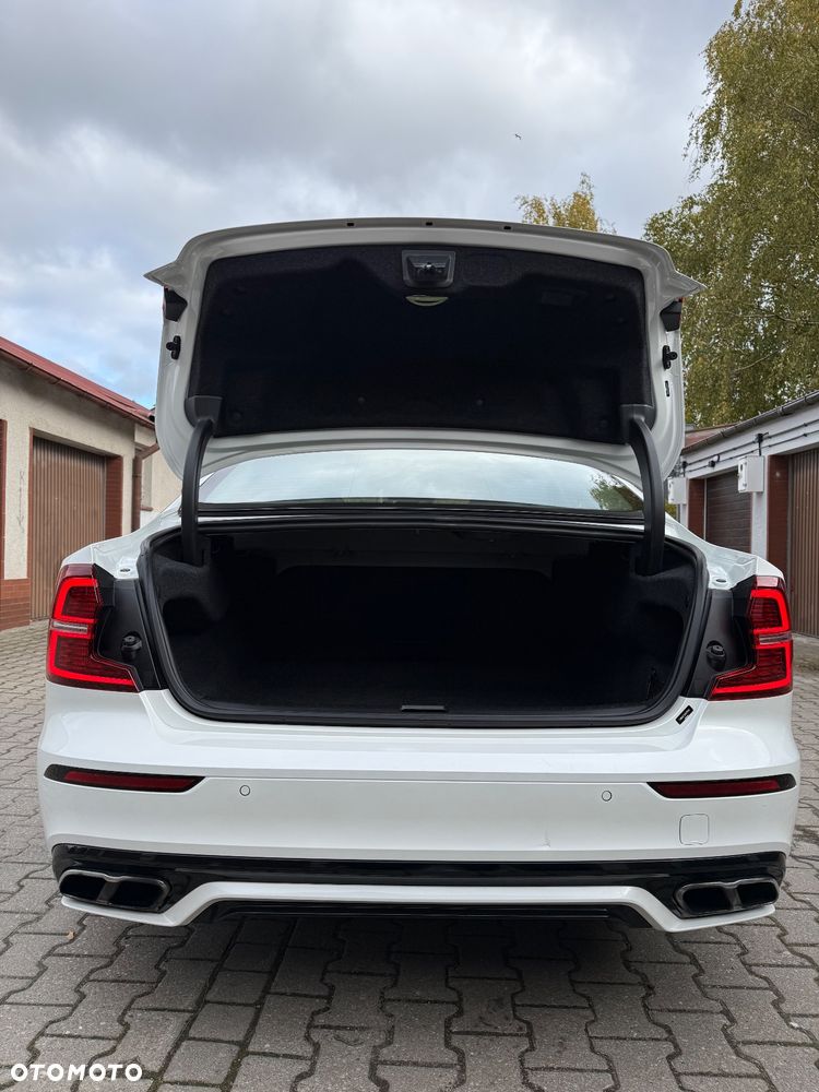 Volvo S60 T8 AWD Plug-In Hybrid Polestar Engineered - 15
