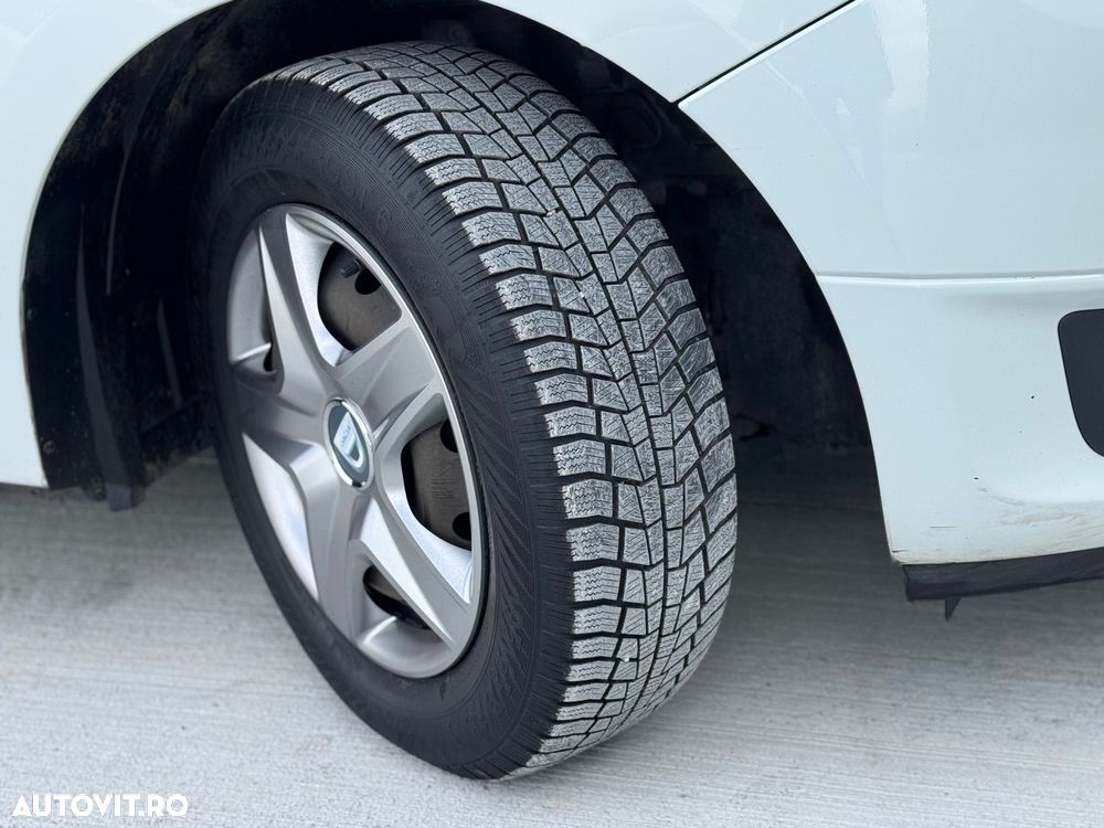 Dacia Logan Van - 12