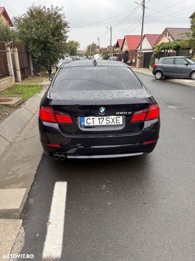 BMW Seria 5 ver-520d-touring-modern-line - 10