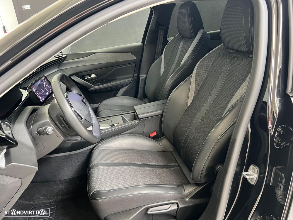 Peugeot 308 1.2 PureTech Allure EAT6 - 18