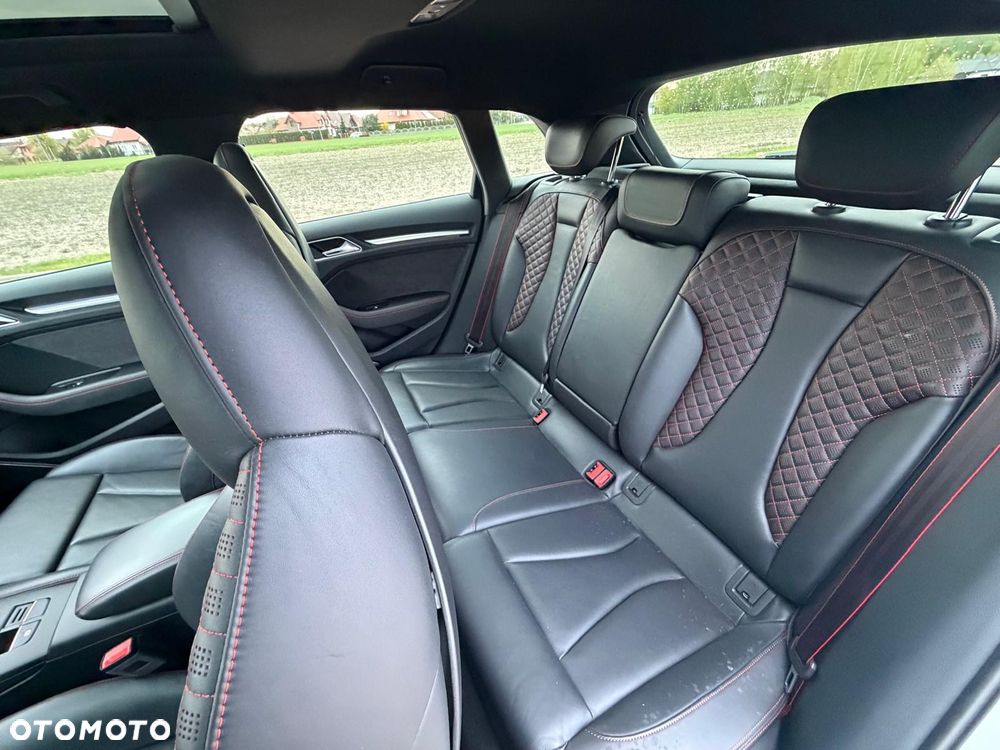 Audi RS Q3 Sportback - 14