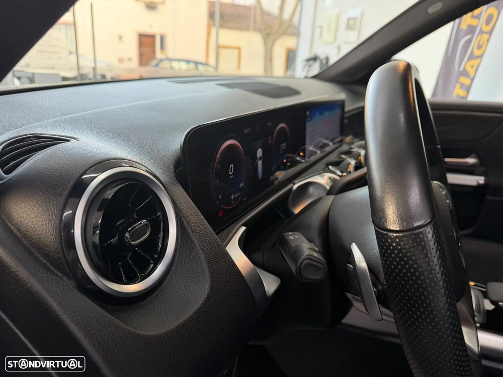 Mercedes-Benz GLB 180 d AMG Line - 18