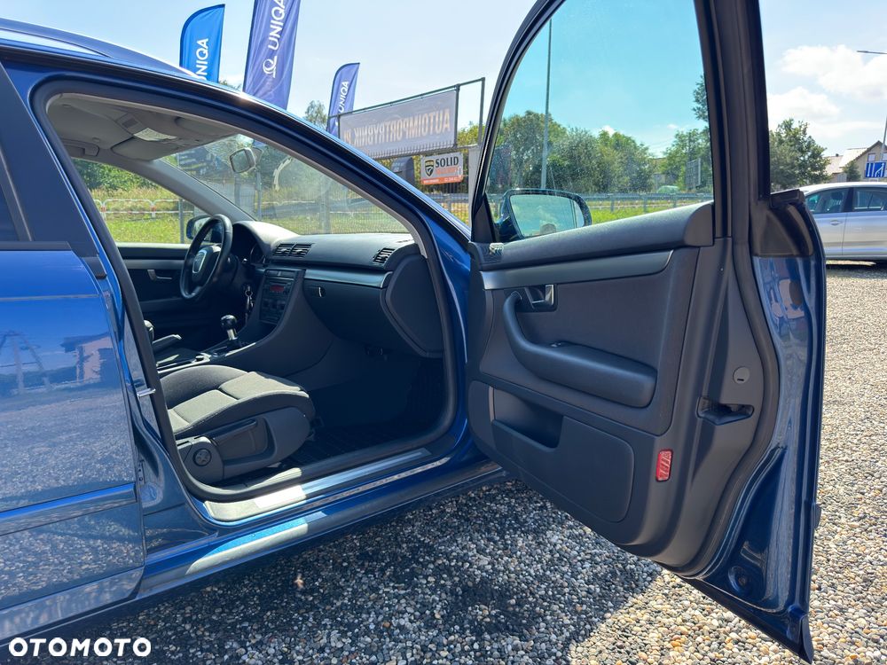 Audi A4 Avant 2.0 T FSI - 32