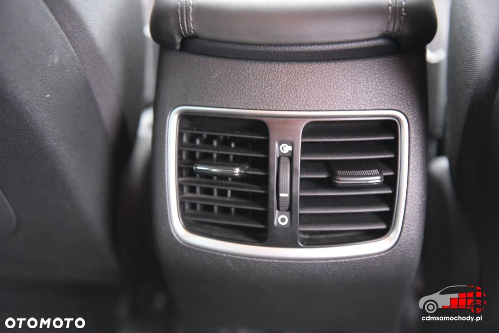 Hyundai Tucson 1.6 GDI BlueDrive Style 2WD - 32