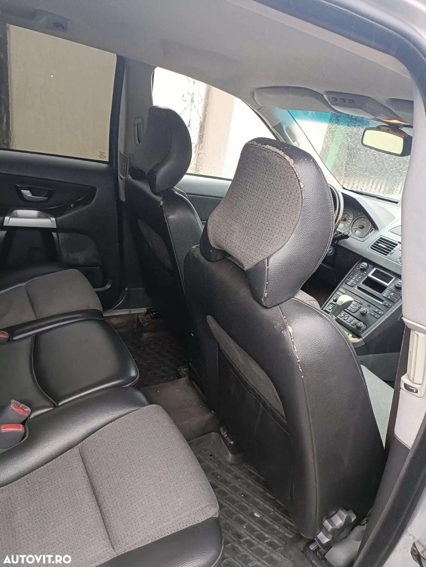 Volvo XC 90 2.4 D Aut. 7 locuri - 12
