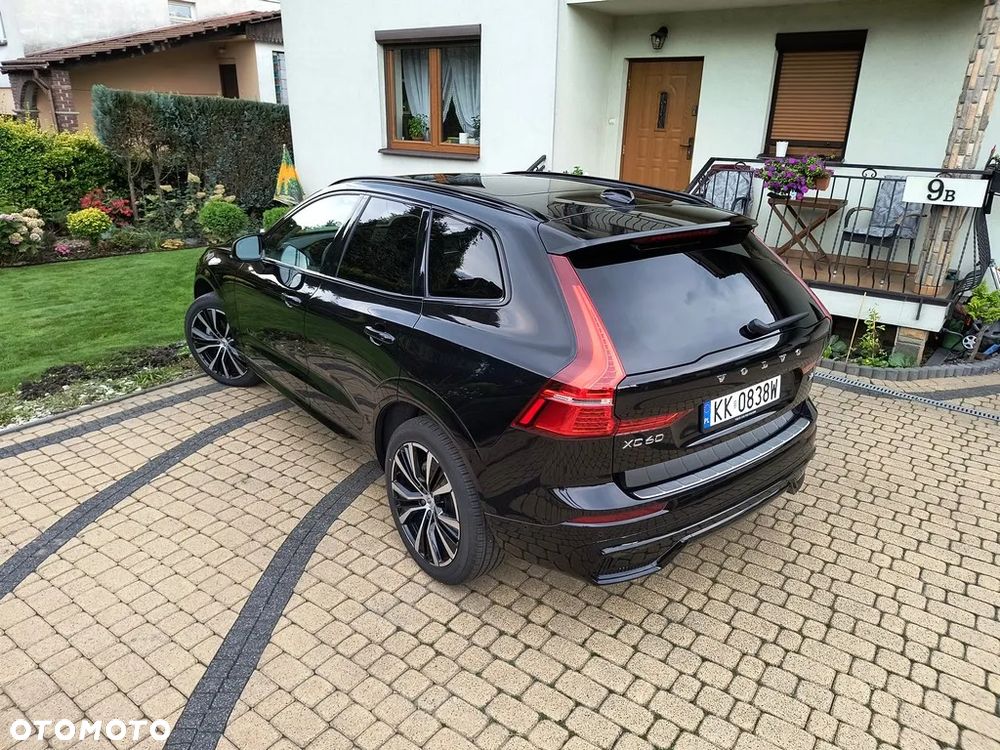 Volvo XC 60 B5 B AWD Plus Black Edition - 19