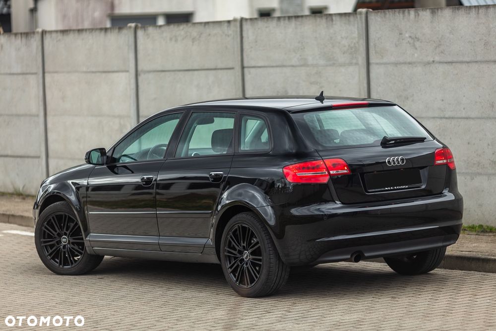 Audi A3 Sportback 2.0 TDI Ambiente - 12