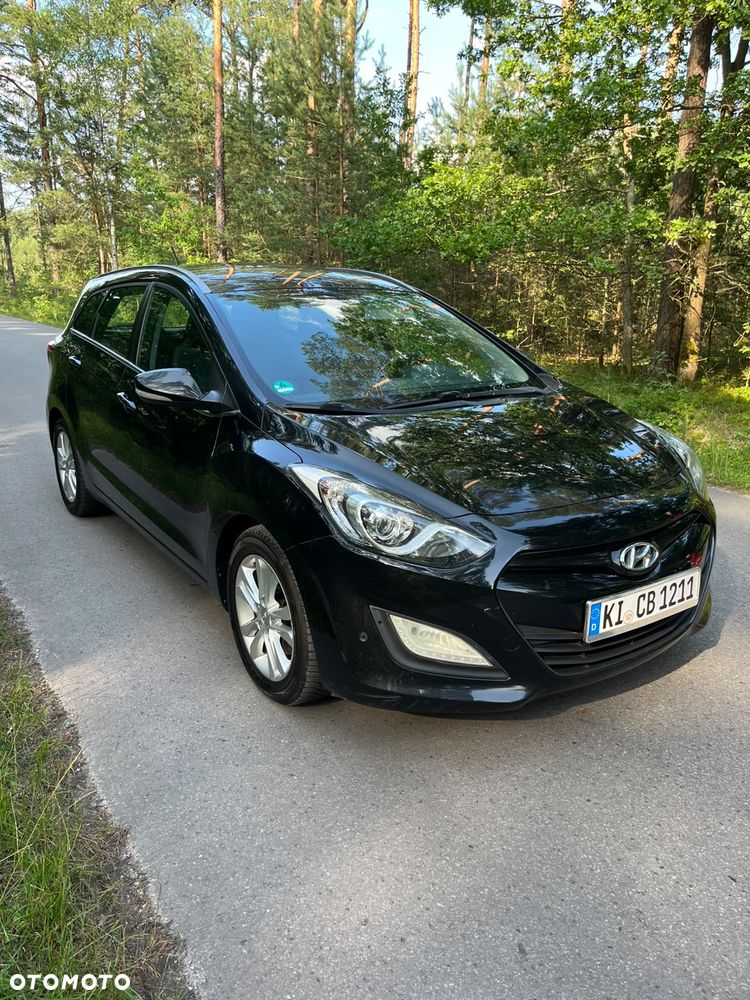 Hyundai i30 1.6 CRDI Trend - 4