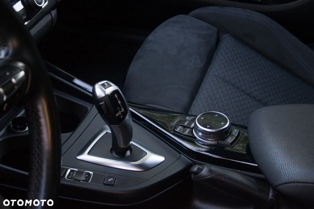 BMW Seria 1 - 13