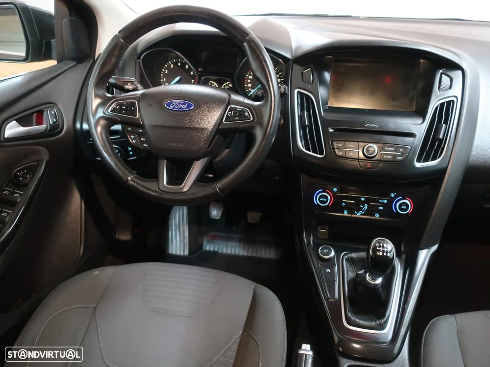Ford Focus 1.0 SCTi Titanium - 15